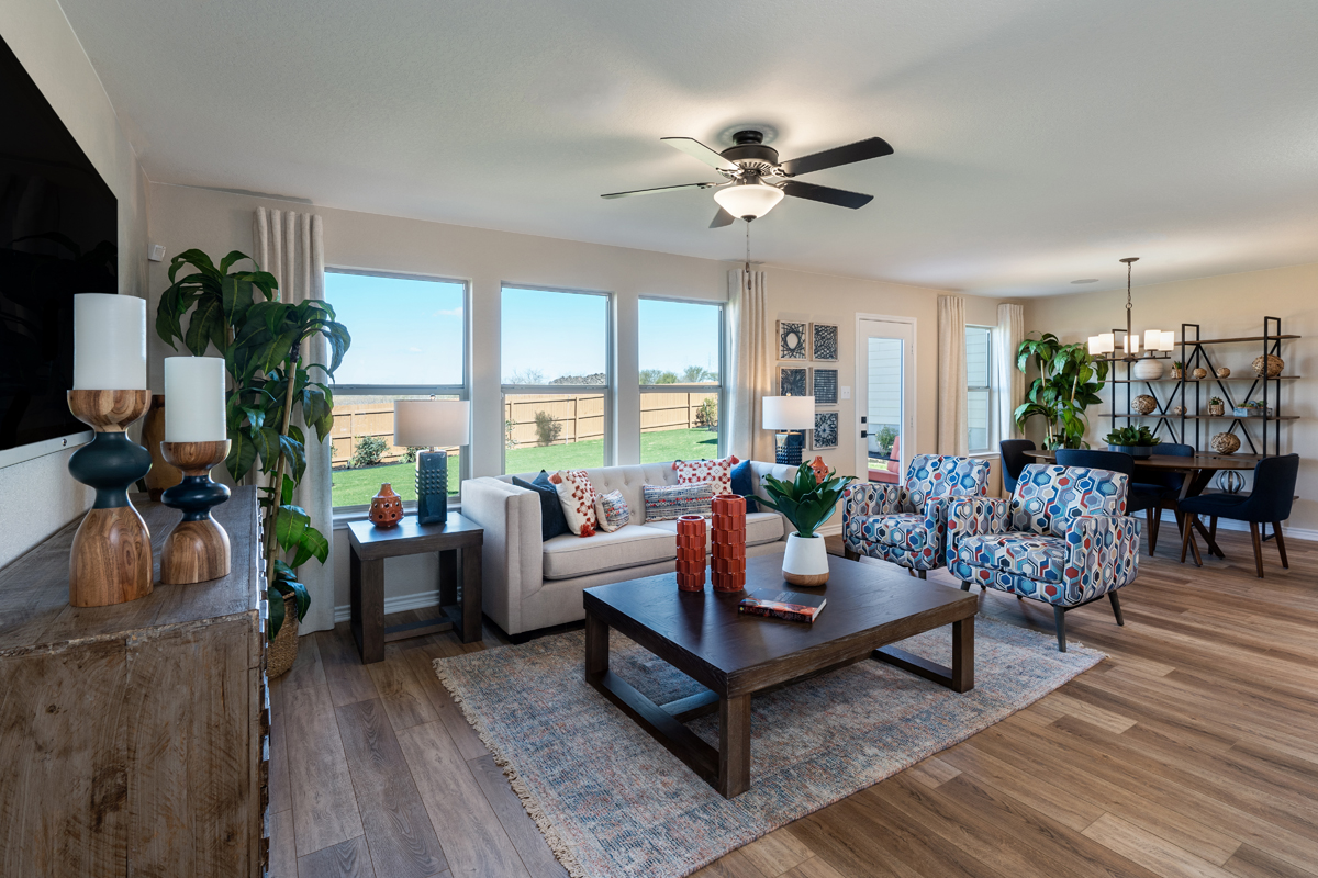 New Homes in Converse, TX - Sky View Plan 1780 Great Room