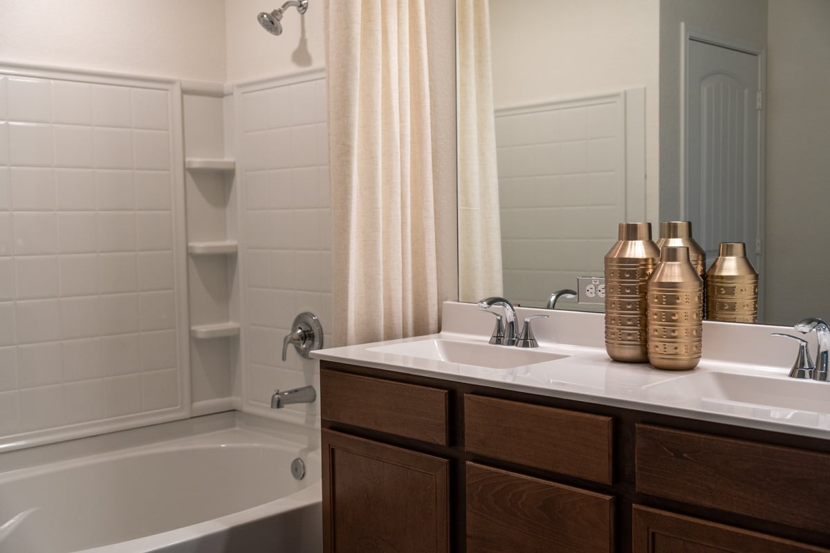 Dual vanity with integrated sinks