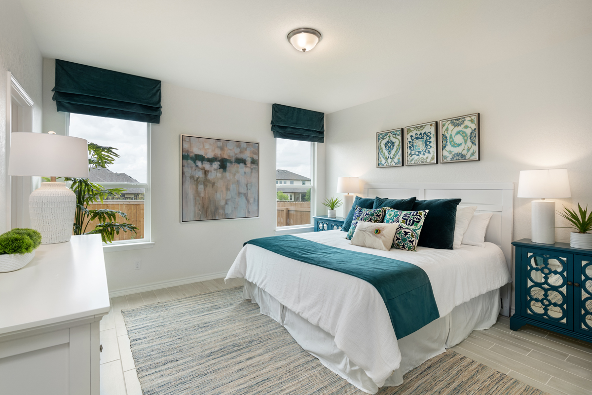 New Homes in San Antonio, TX - Tierra Buena Plan 1377 Primary Bedroom as modeled at Willow View