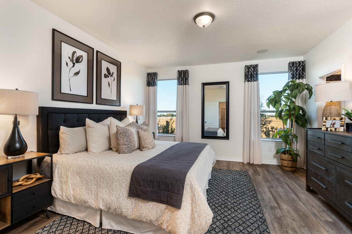 New Homes in San Antonio, TX - Spanish Trails Plan 1523 Primary Bedroom