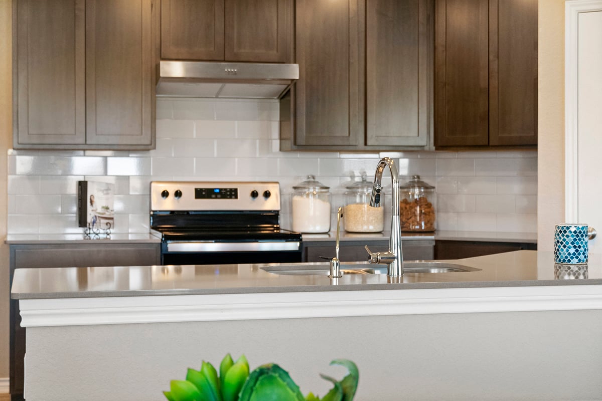 Woodmont® Dakota Shaker panel kitchen cabinets