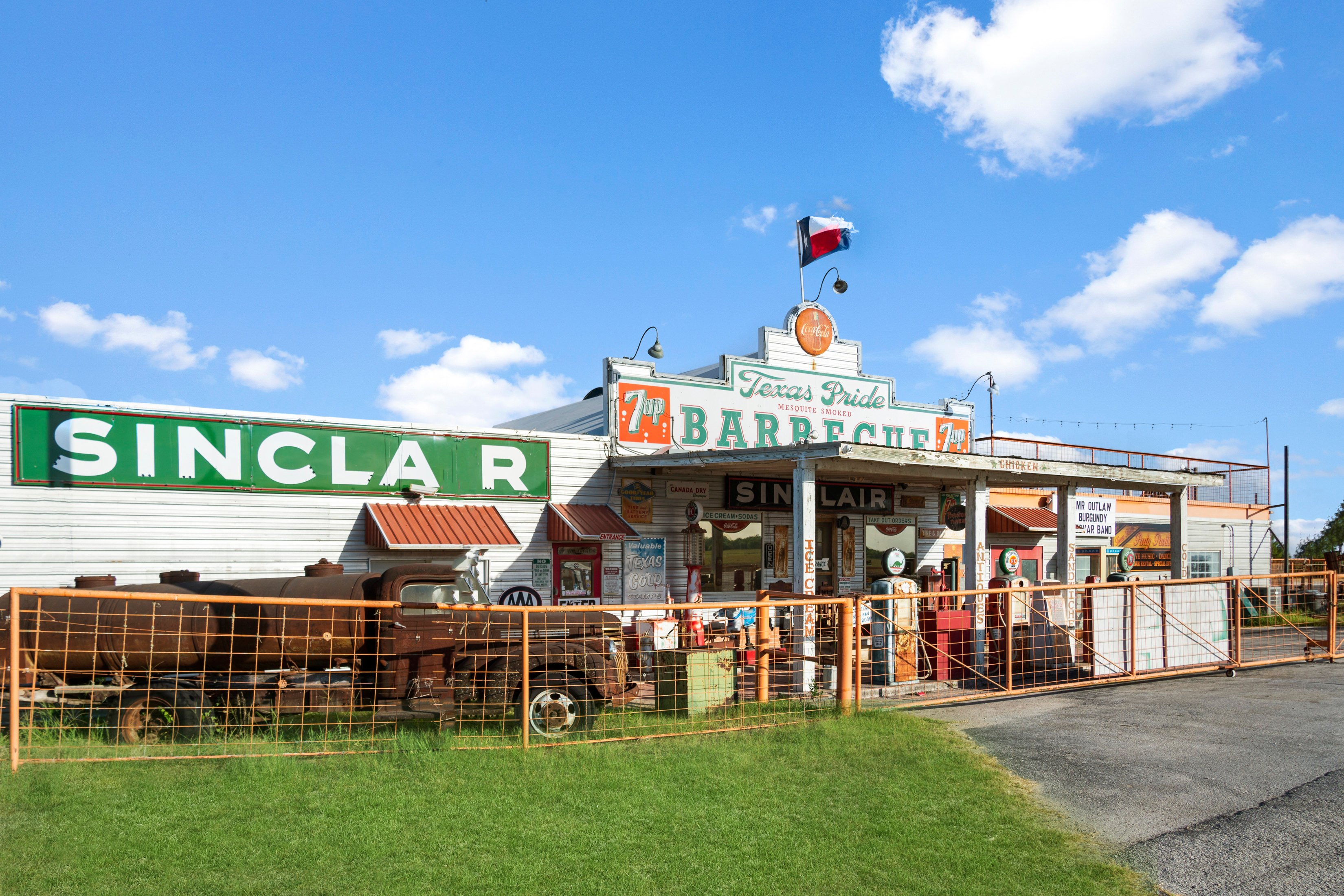 Eight minutes away from Texas Pride Barbecue