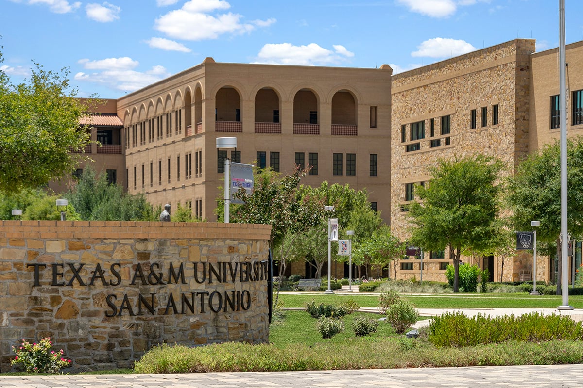 Ten minutes to Texas A&M University-San Antonio