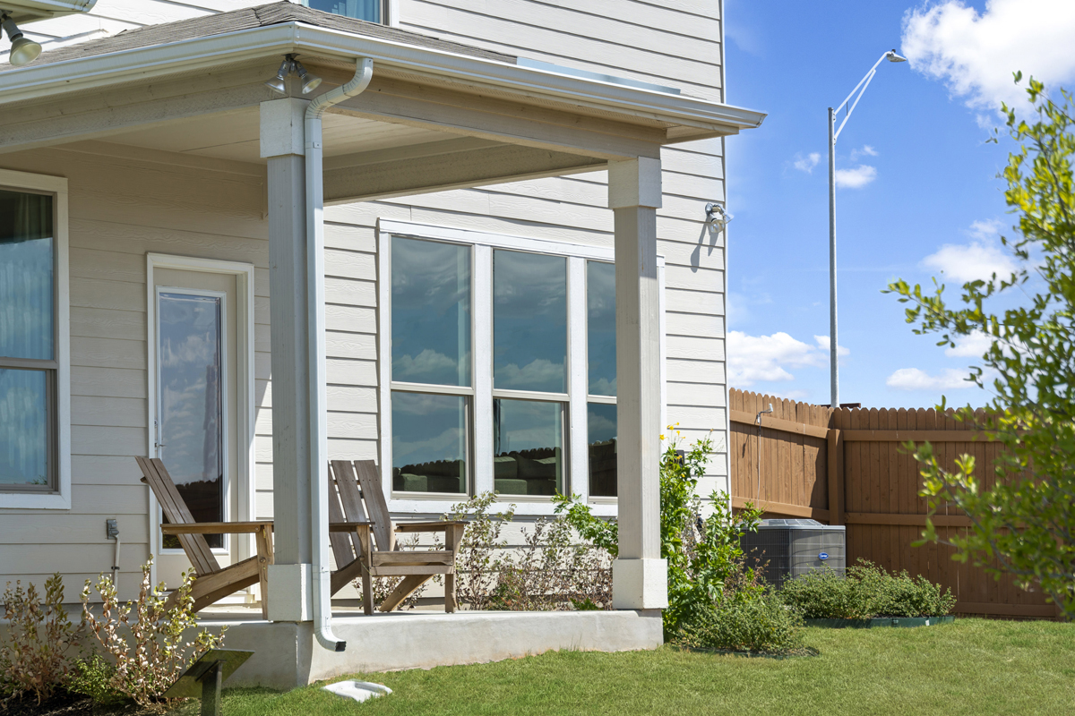 Rear covered patio