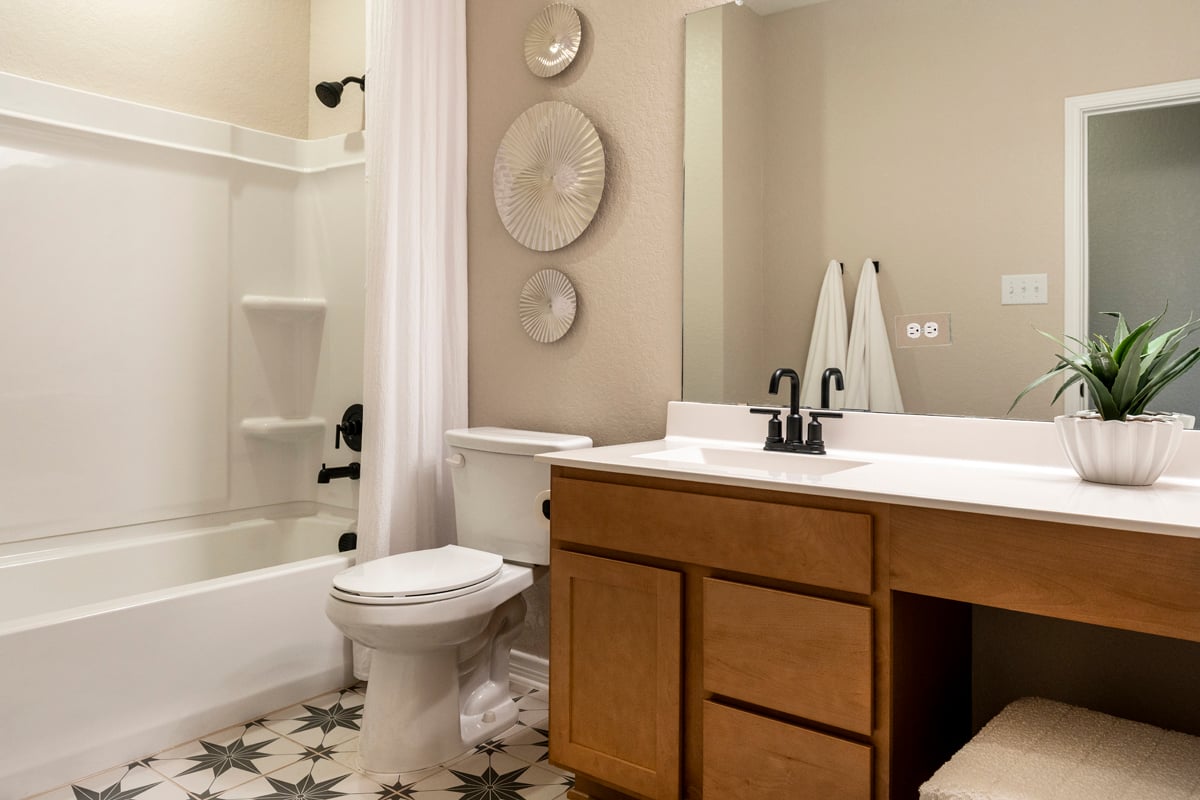 Extended vanity with knee space at bath 2