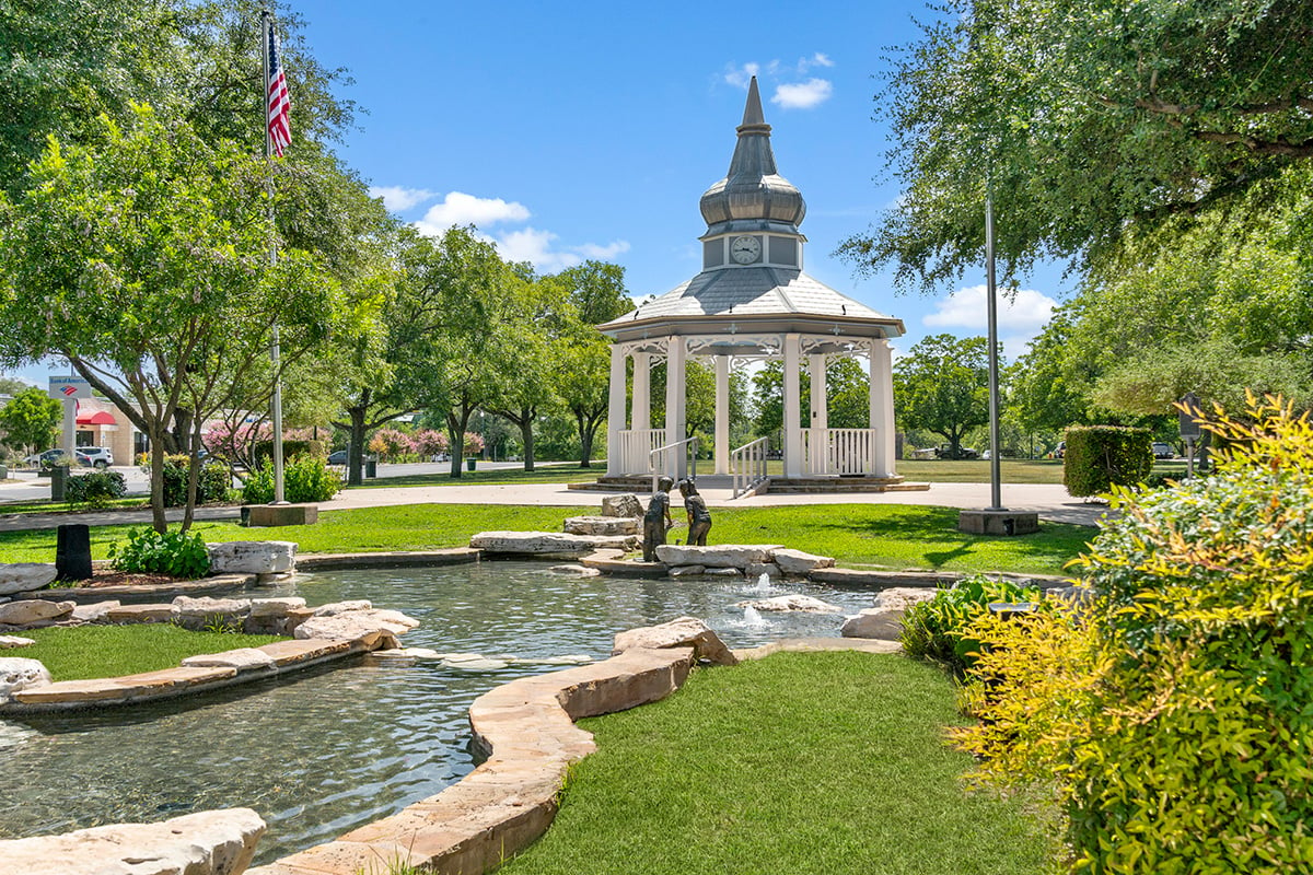 Seven-minute drive to downtown Boerne