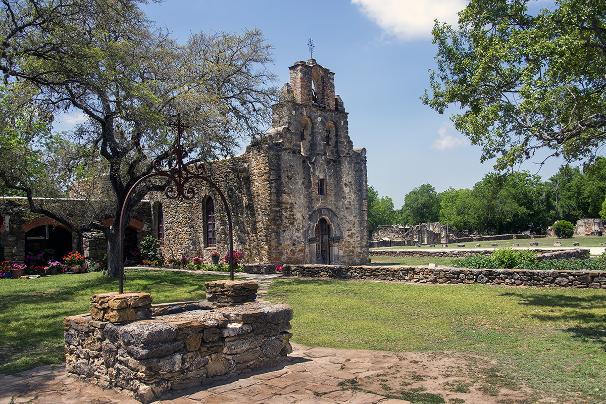 Just 10 minutes away from Mission Espada