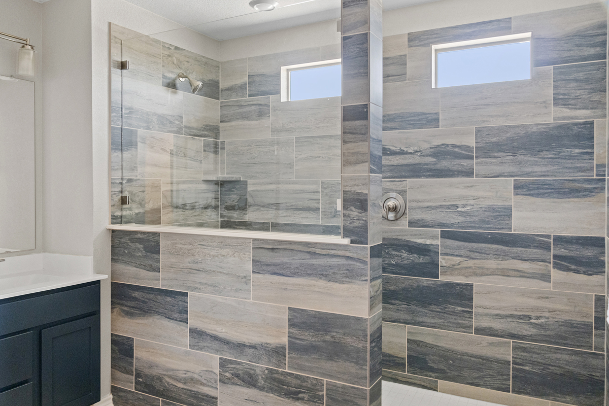 Walk-in entry shower