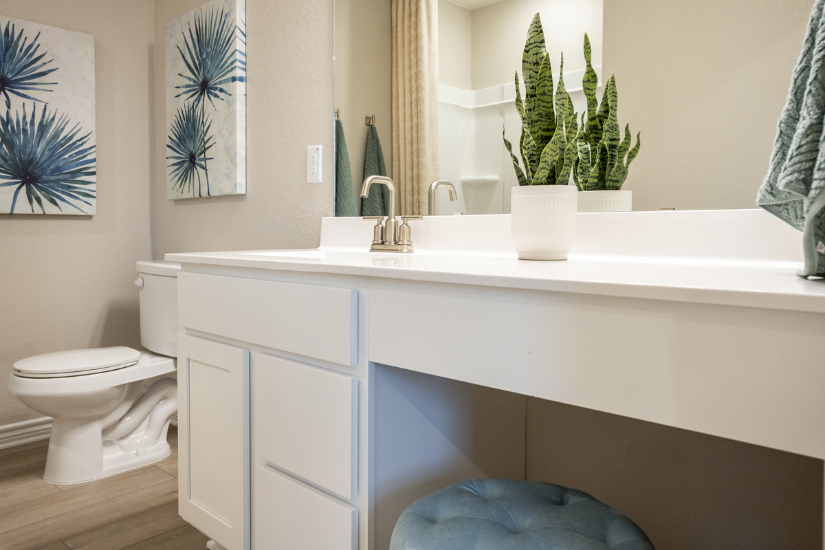 Optional extended vanity at bath 2