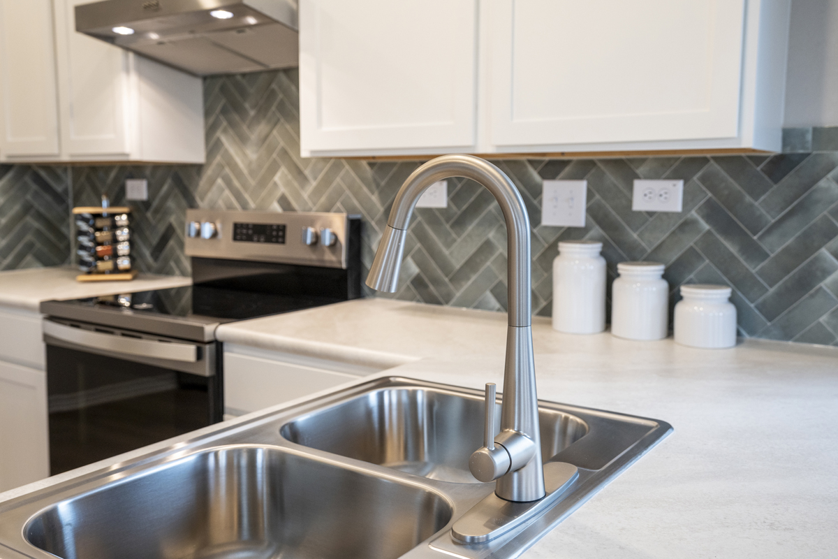 Optional high-arc faucet