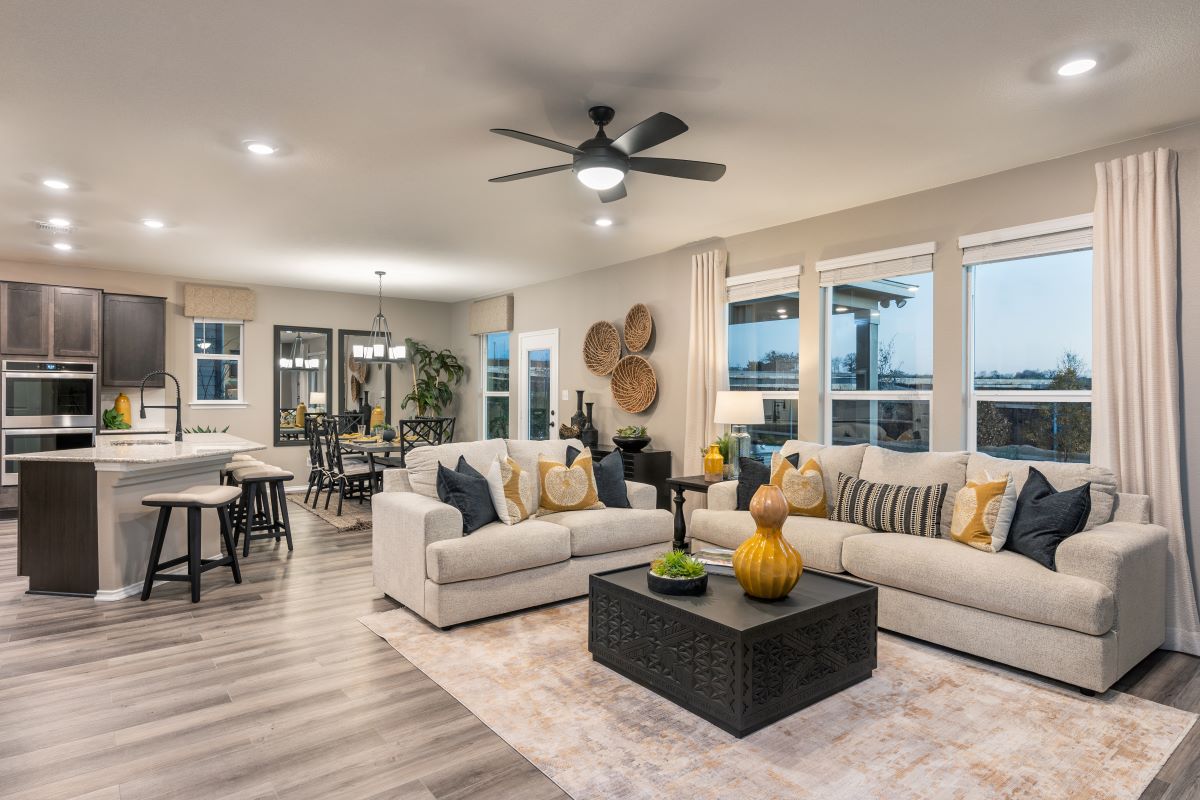 New Homes in Jarrell, TX - Sonterra - Eastwood Plan 2403 Great Room as modeled at West Canyon Trails