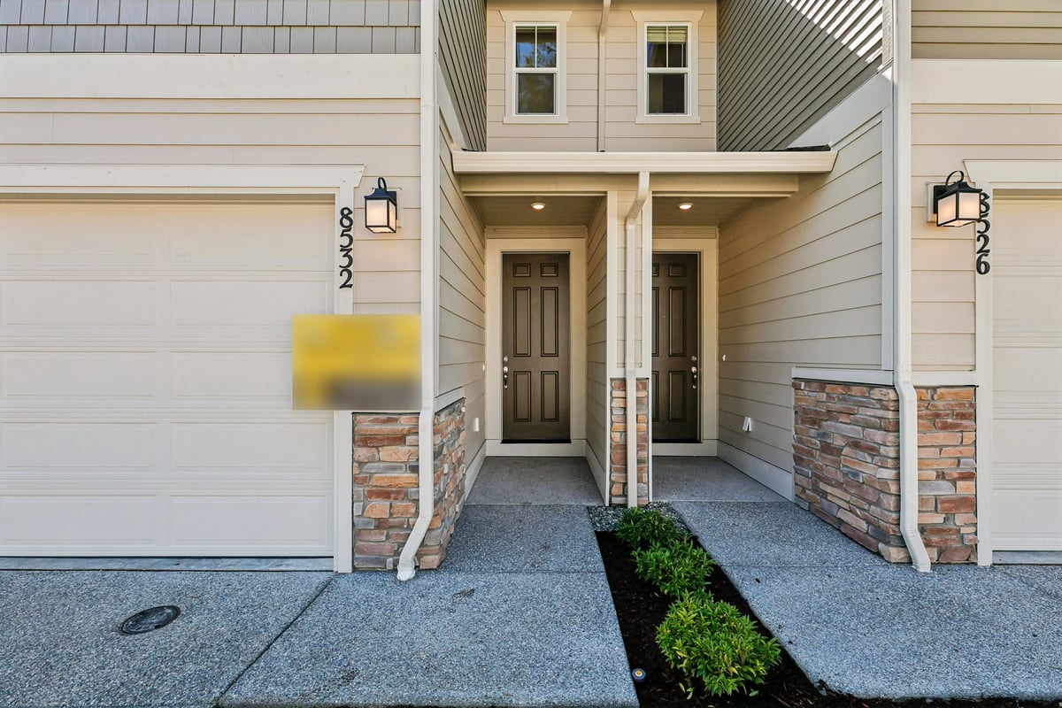 87th Townhomes photo 3