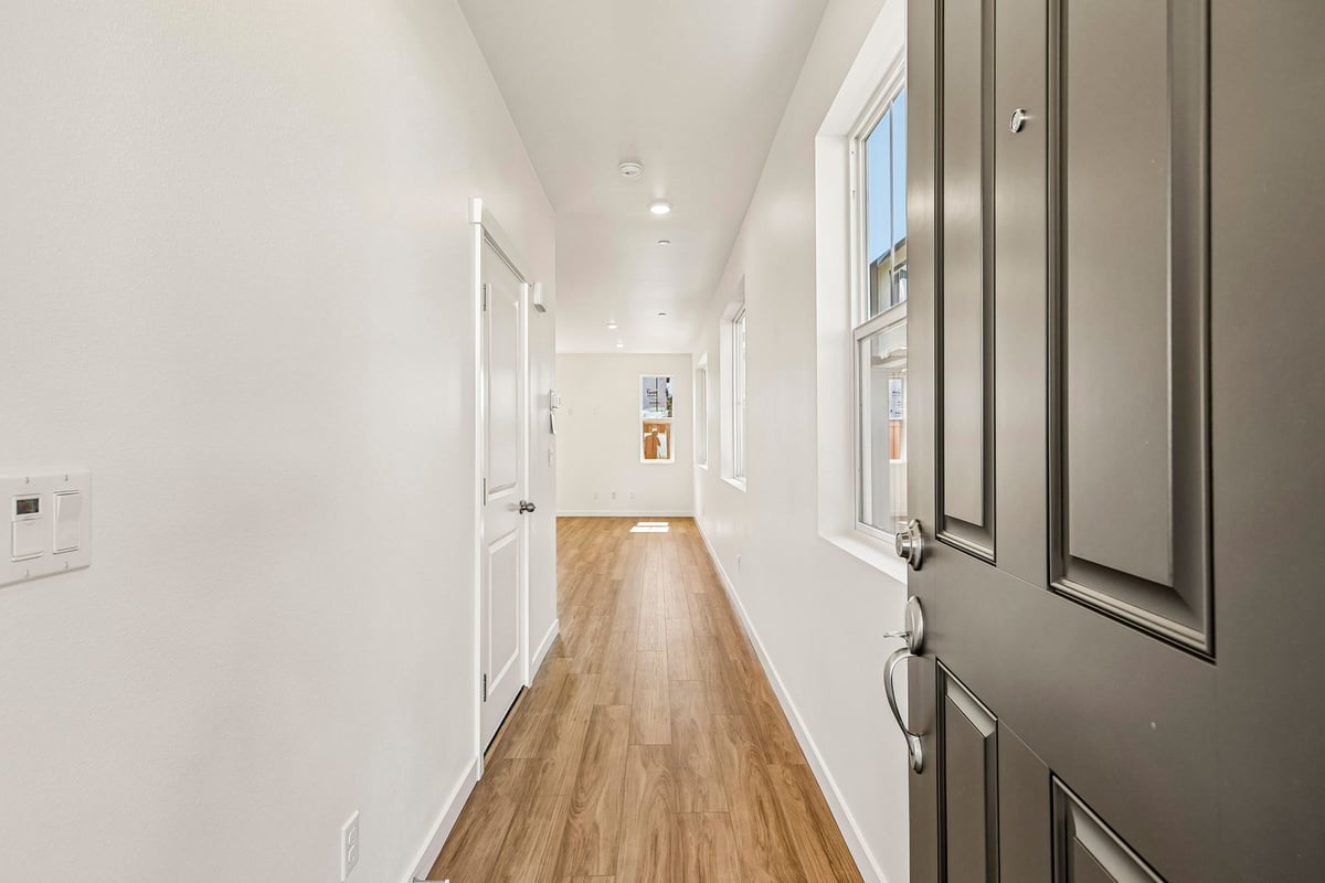 87th Townhomes photo 3