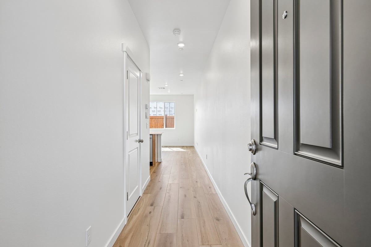 87th Townhomes photo 4