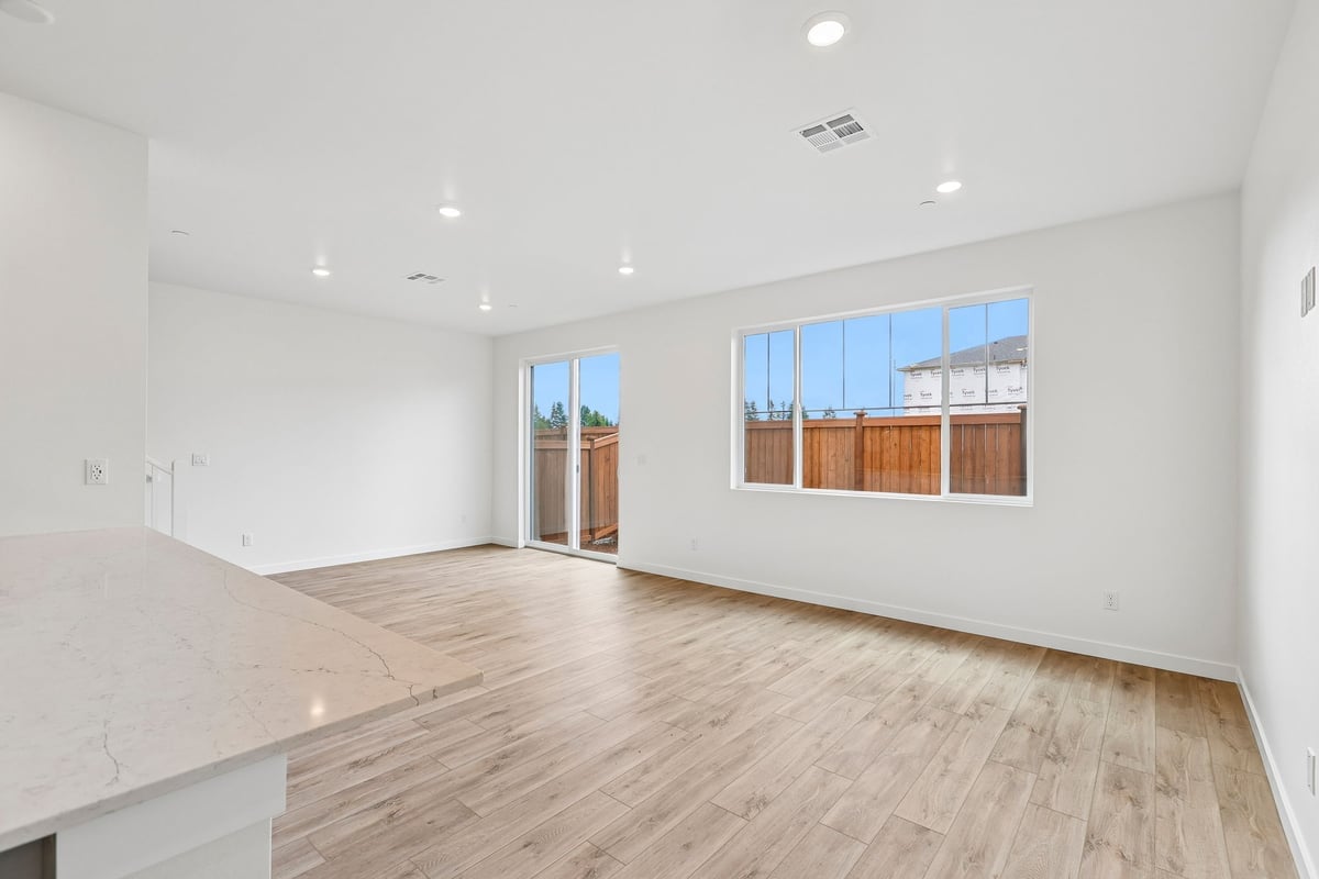 87th Townhomes photo 5