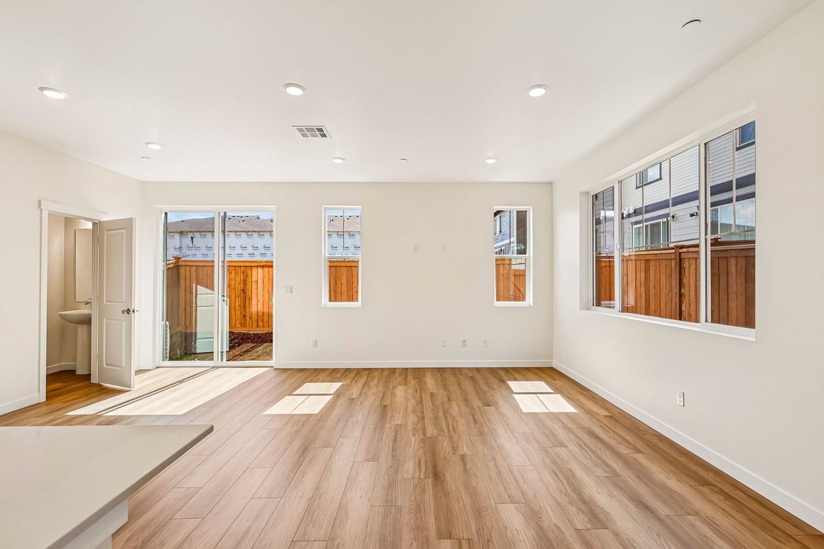87th Townhomes photo 5