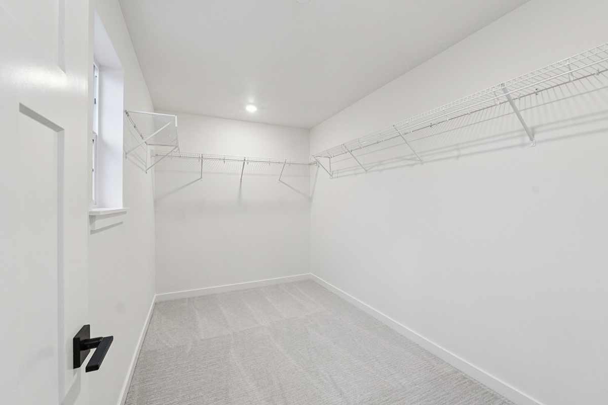 Walk-in closet