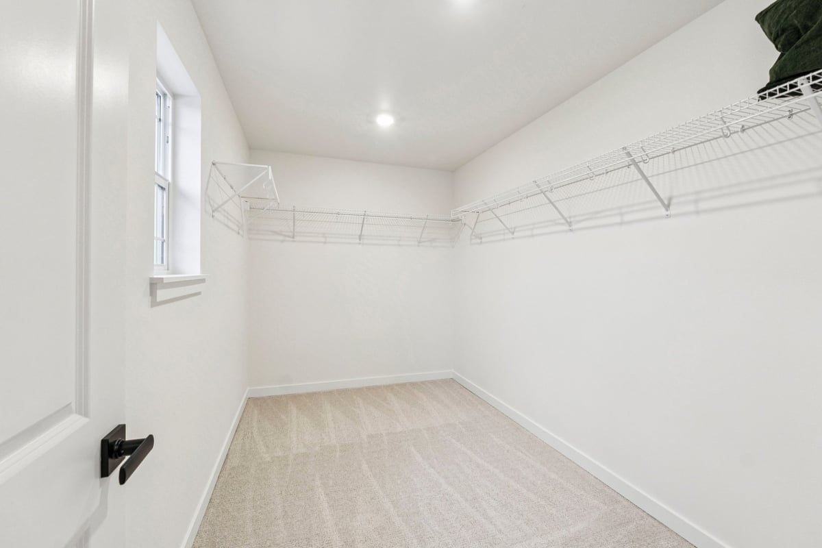 Walk-in closet