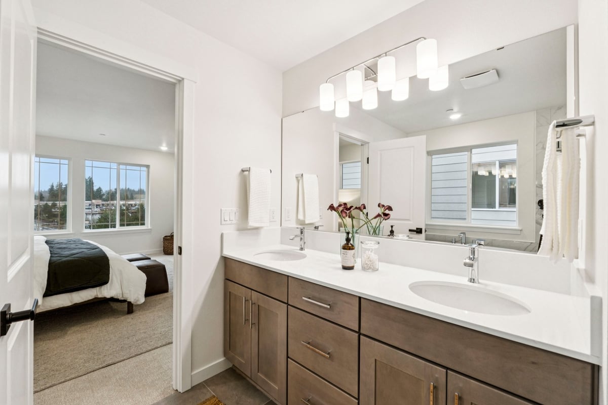 Primary bath