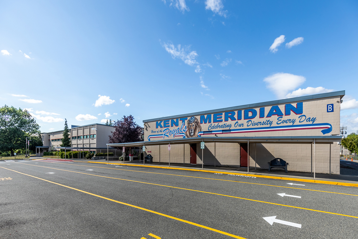 A quick drive to Kent Meridian High School