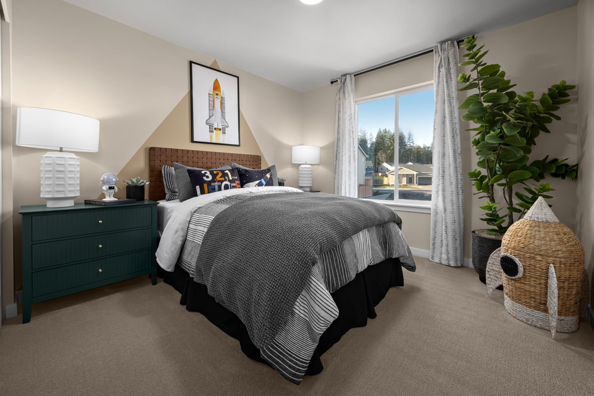 Polyester textured carpeting with cushion at bedrooms