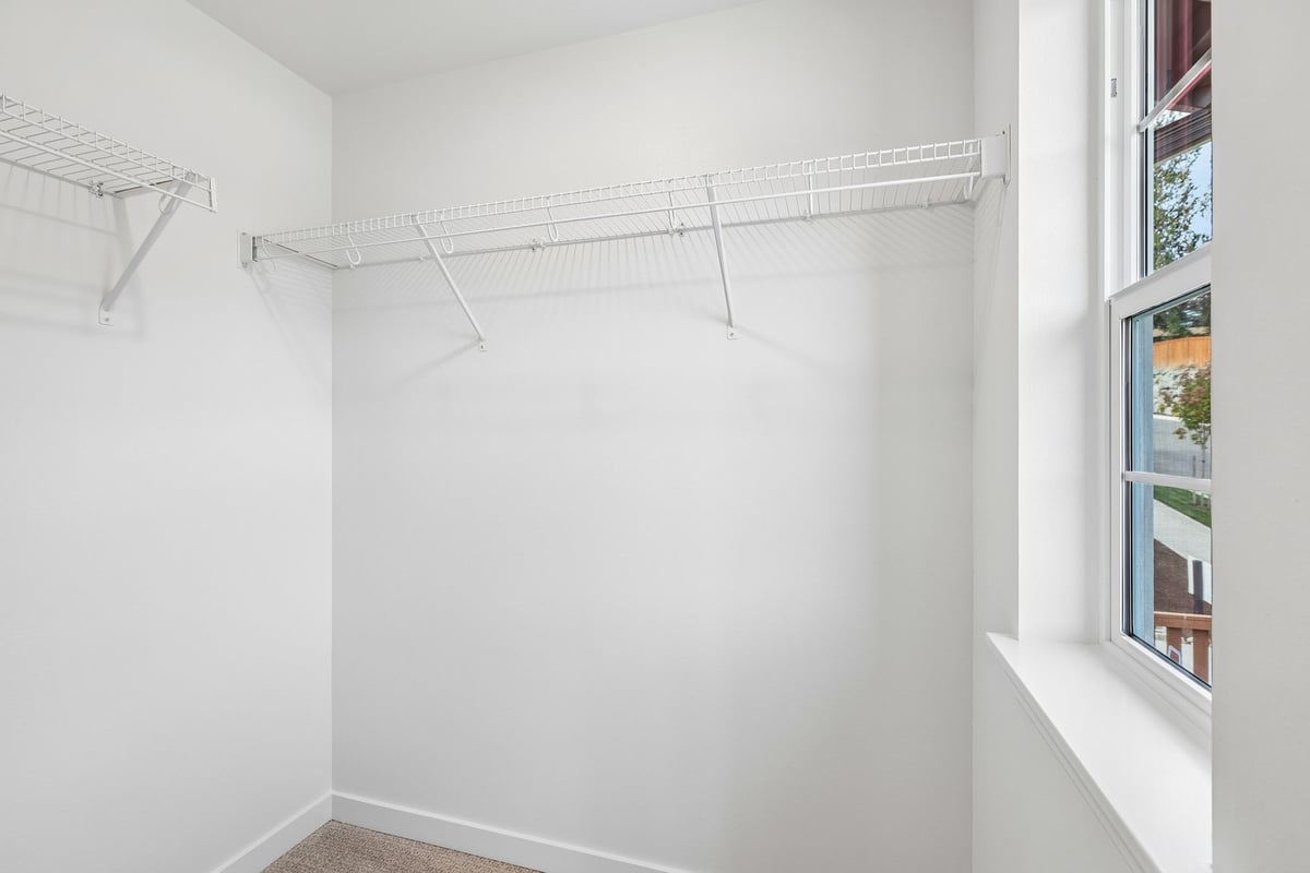 Walk-in closet