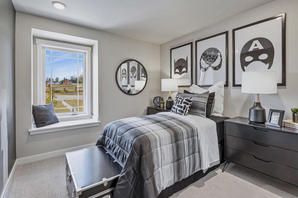 Secondary bedroom