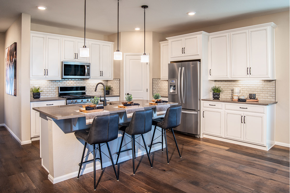 KB model home kitchen in Aurora, CO