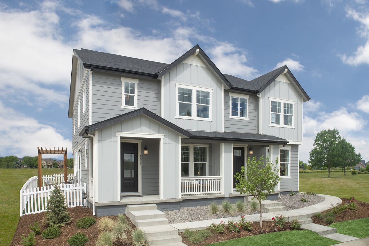KB paired model homes in Longmont, CO